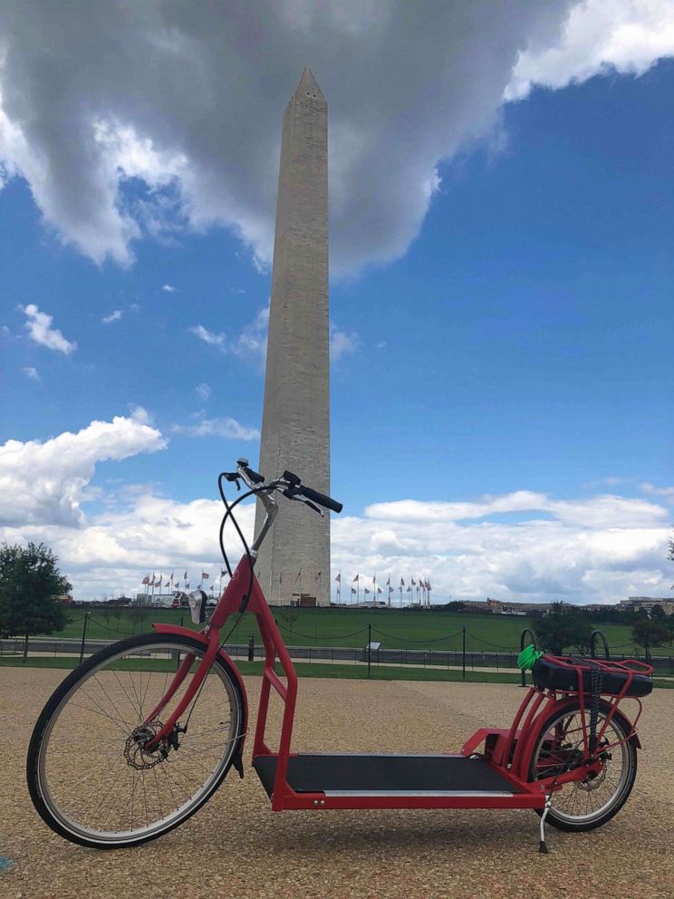 PHOTO: Hamilton Hotel bike Washington Monument