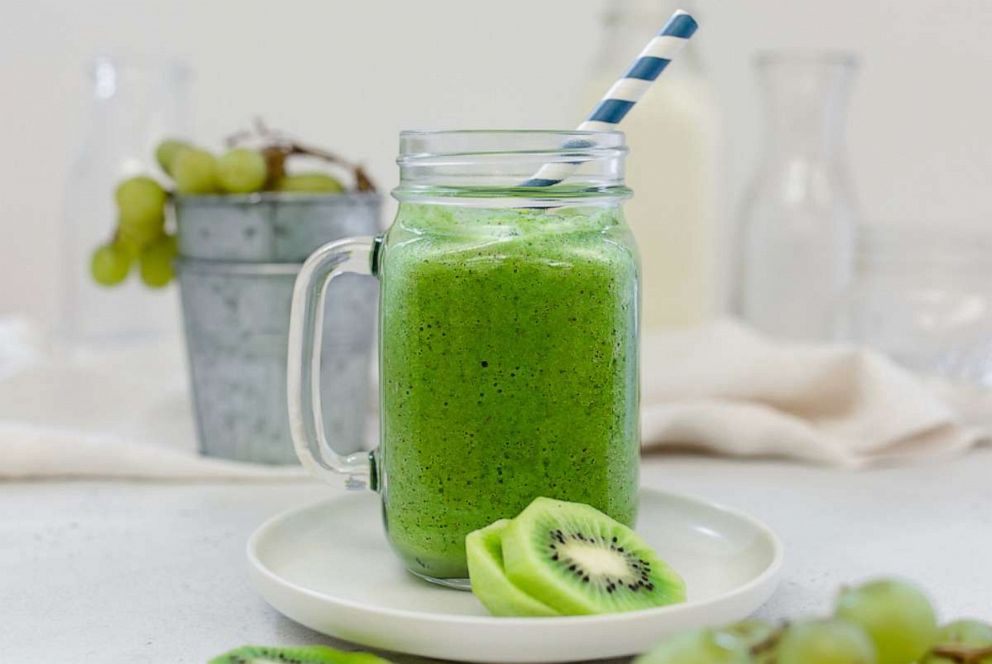PHOTO: The go green fruit and greens smoothie.