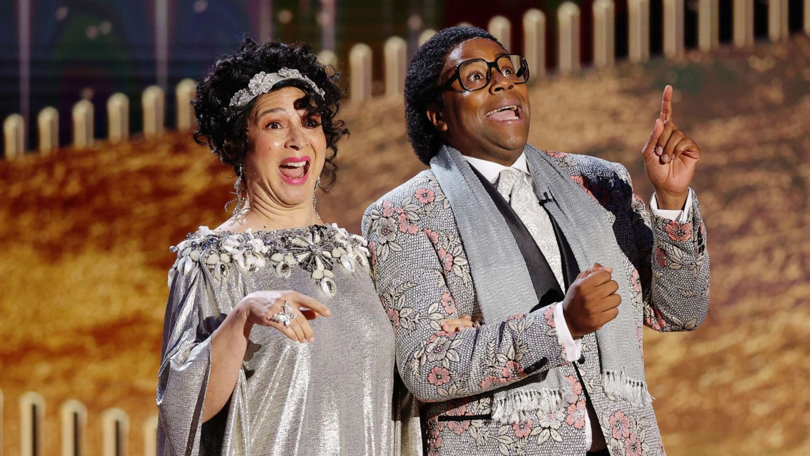 PHOTO:Maya Rudolph and Kenan Thompson perform at the Golden Globe Awards in Beverly Hills, Calif., Feb. 28, 2021.