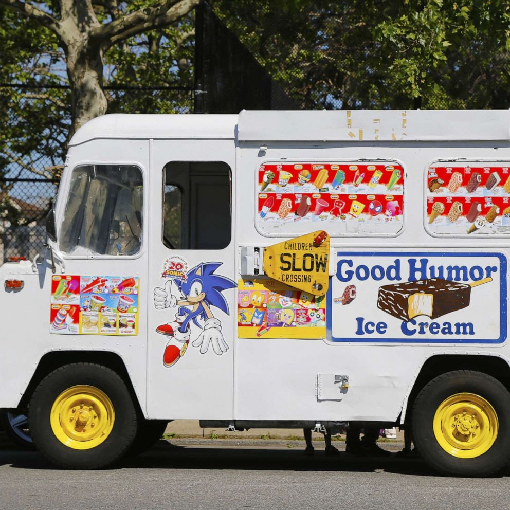 Cream of Wheat removes Black chef from box after branding review