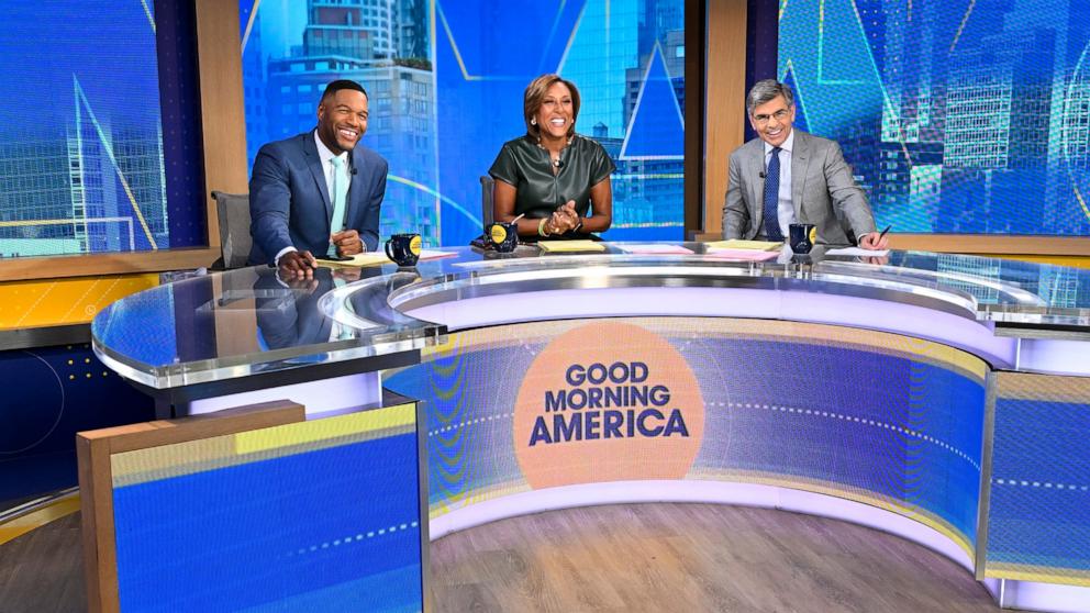 PHOTO: "Good Morning America" co-anchors, Michael Strahan, Robin Roberts and George Stephanopoulos.