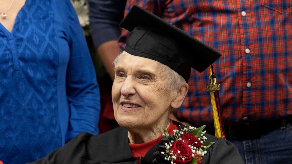 PHOTO: Joyce DeFauw, 90, graduated from Northern Illinois University Sunday after returning to school three years ago.