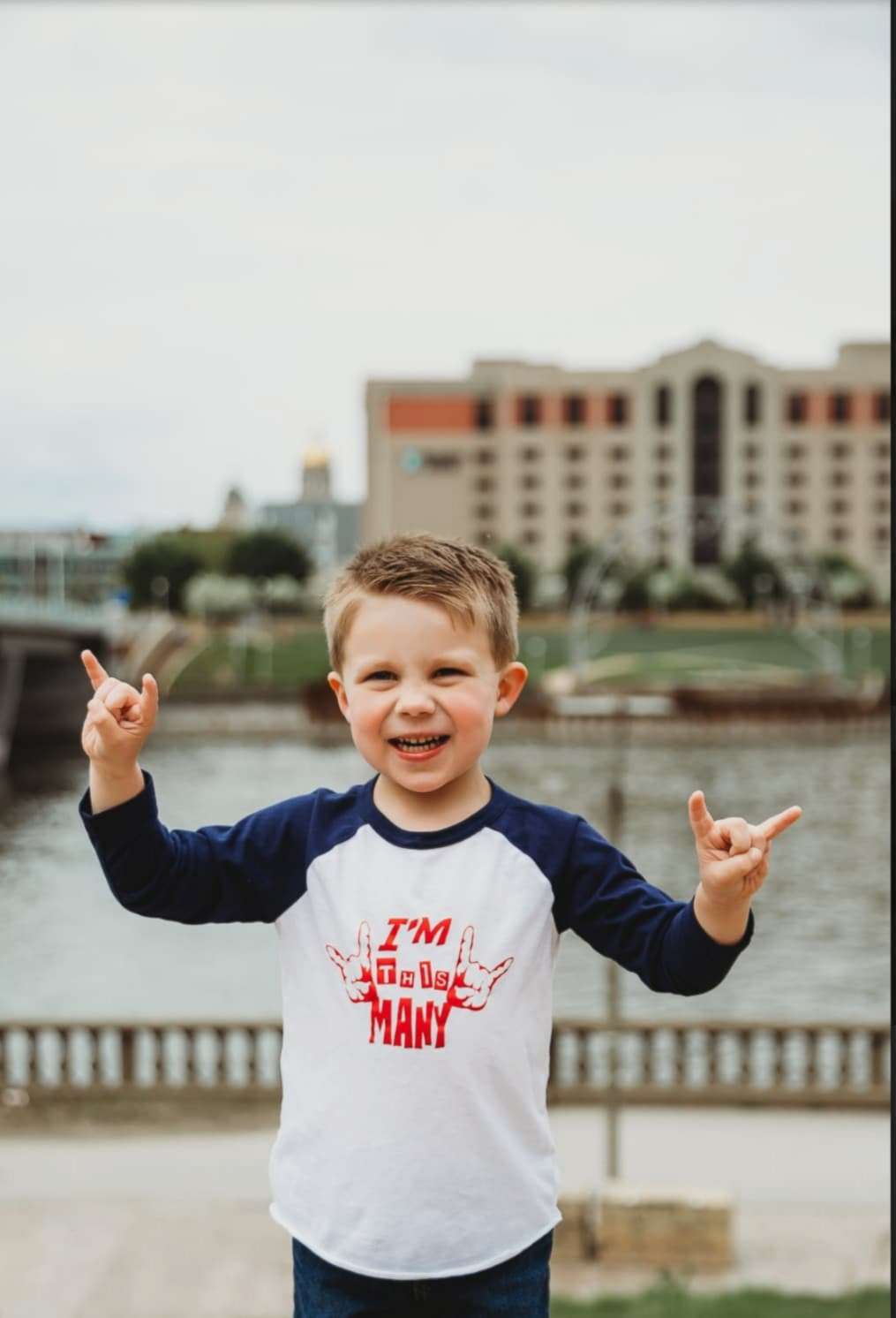 PHOTO: Murphy Stammer, 4, poses in a birthday photo shoot in Des Moines, Iowa.