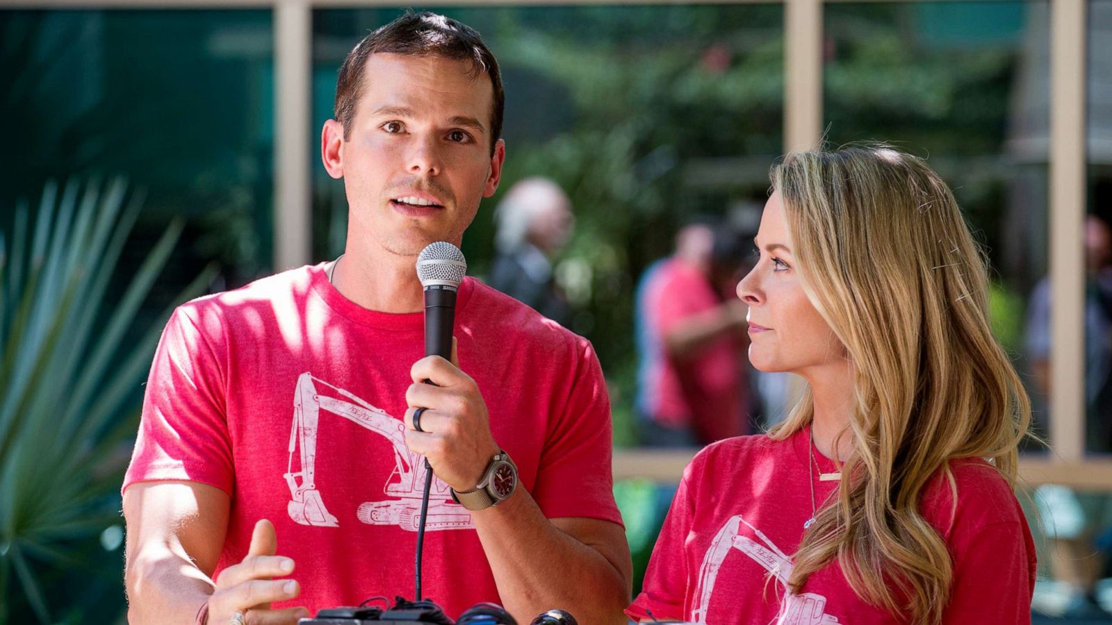 PHOTO: Granger and Amber Smith visit Dell Children's Medical Center of Central Texas to present a donation in memory of their son, River Kelly Smith on June 25, 2019 in Austin, Texas.