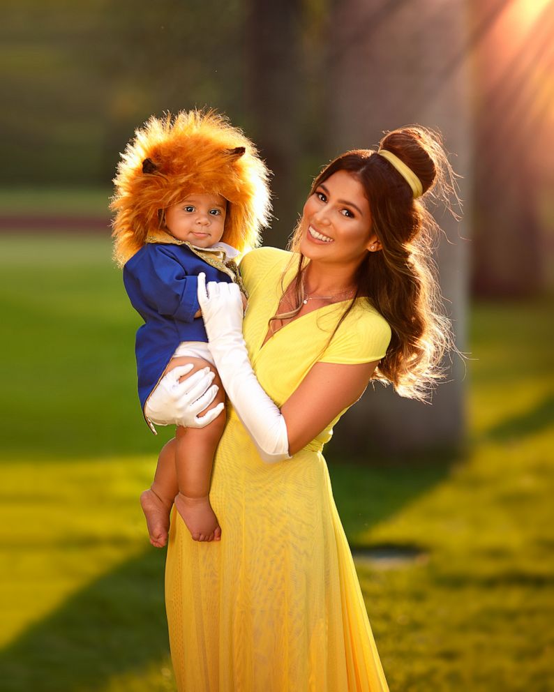 This Photographer Transforms Moms To Be Into Disney Princesses Good 