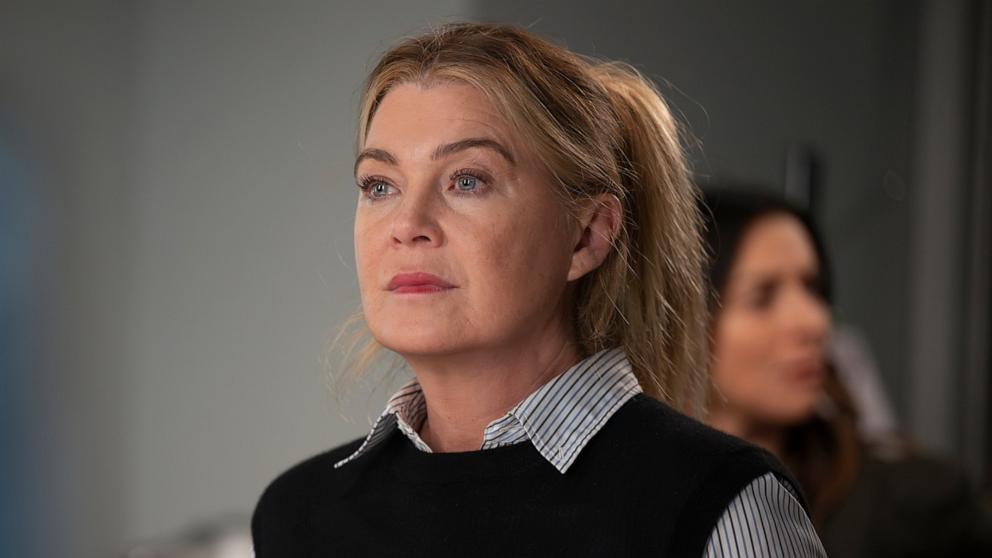 PHOTO: Ellen Pompeo as Meredith Grey in a scene from "Grey's Anatomy" season 21.