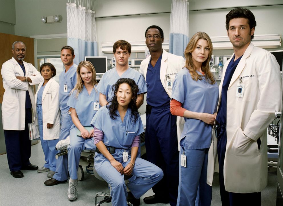 PHOTO: The original cast of ABC's "Grey's Anatomy" from right, Patrick Dempsey,  Ellen Pompeo, Isaiah Washington, Sandra Oh, T.R. Knight, Katherine Heigl, Justin Chambers, Chandra Wilson, and James Pickens, Jr.