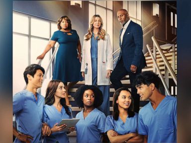 James Pickens Jr. Welcomes New Grey's Anatomy Costars to Season 19 Set