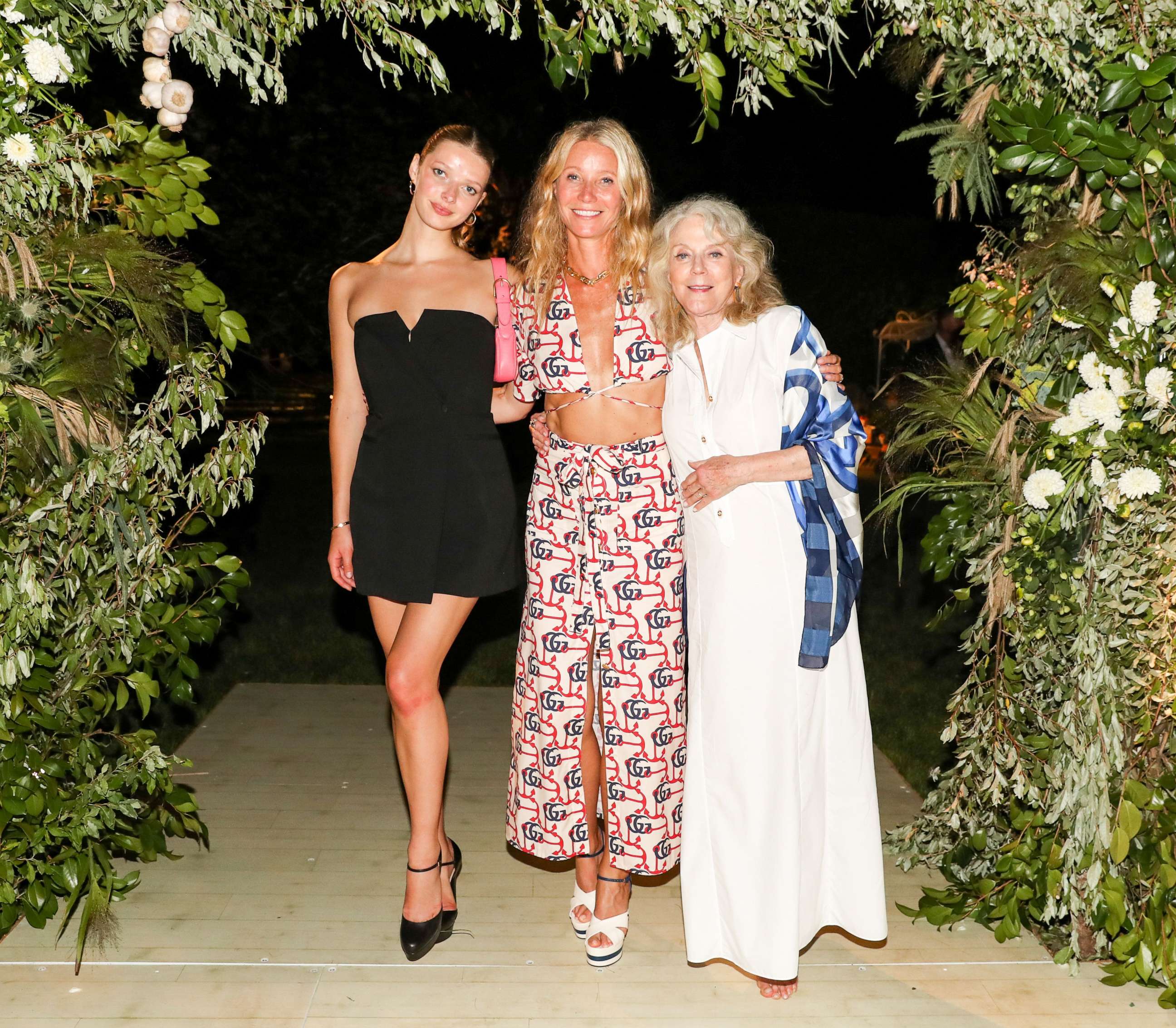 PHOTO: Apple Martin, Gwyneth Paltrow and Blythe Danner attend a GOOP hosted dinner in Briarcliff Manor, New York July 15, 2023.