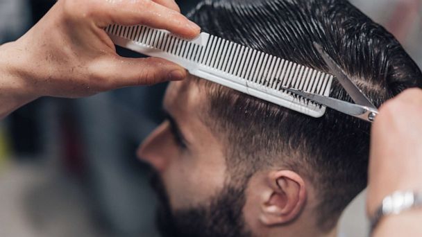 men hair cutting