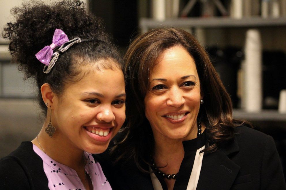 PHOTO: Taylor Schlitz met with then-Sen. Kamala Harris in 2019, who was running for president at the time.