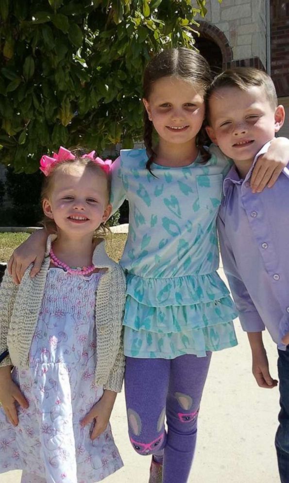 PHOTO: Hallie Bea Barnard, 11, is seen in an undated photo with her siblings, Breece Barnard, 9 and Celia Barnard, 6.