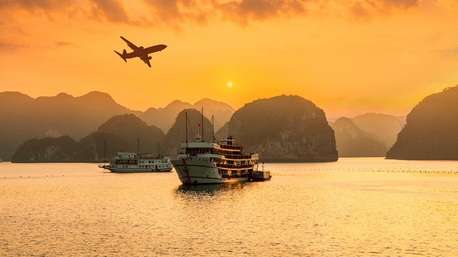 PHOTO: View of cruise ships and islands in Halong Bay, Vietnam.