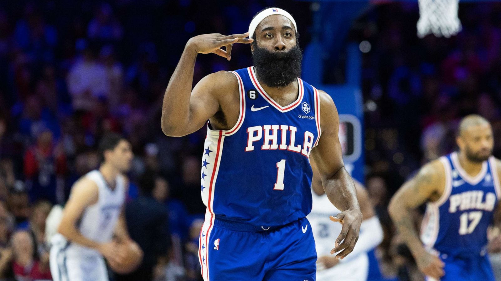 Funny photo of James Harden at 76ers practice goes viral