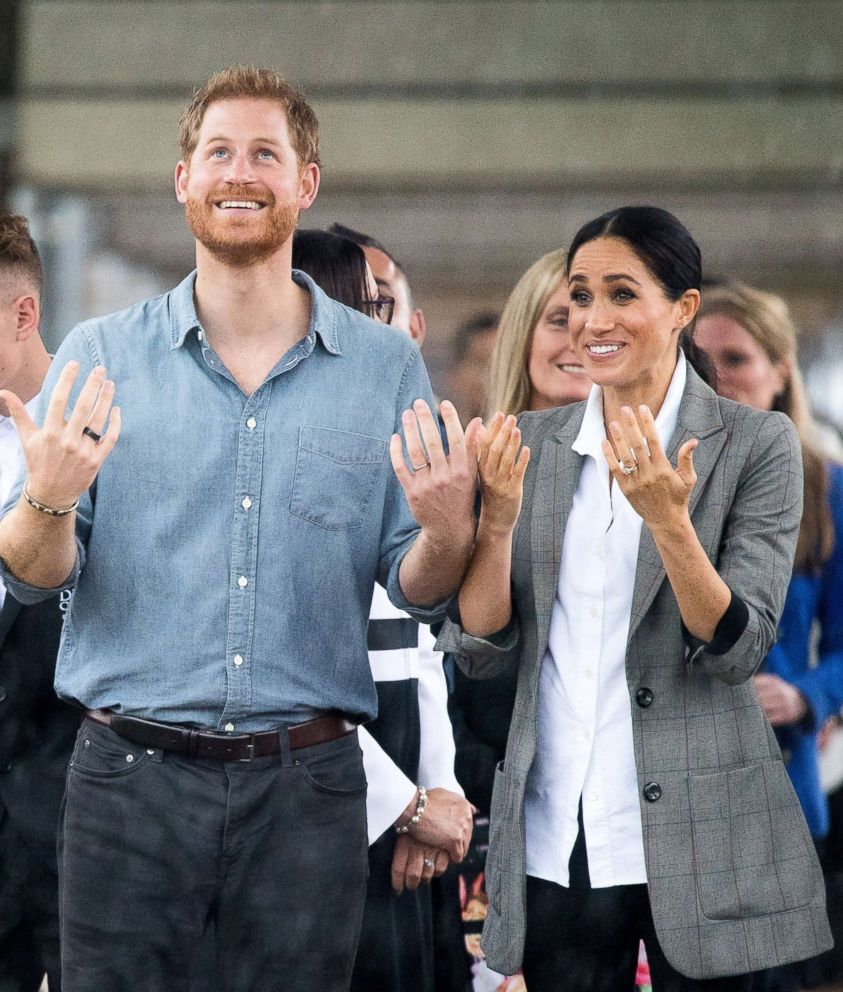 PHOTO: Prince Harry and Meghan Markle arrive at Dubbo City Regional Airport on their second day of their official visit to Australia, Oct. 17, 2018.