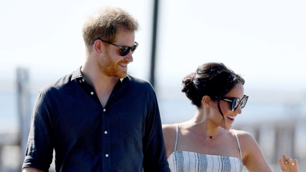 PHOTO: Prince Harry, The Duke of Sussex and Meghan Markle, The Duchess of Sussex visit Fraser Island, Australia, Oct. 22, 2018.