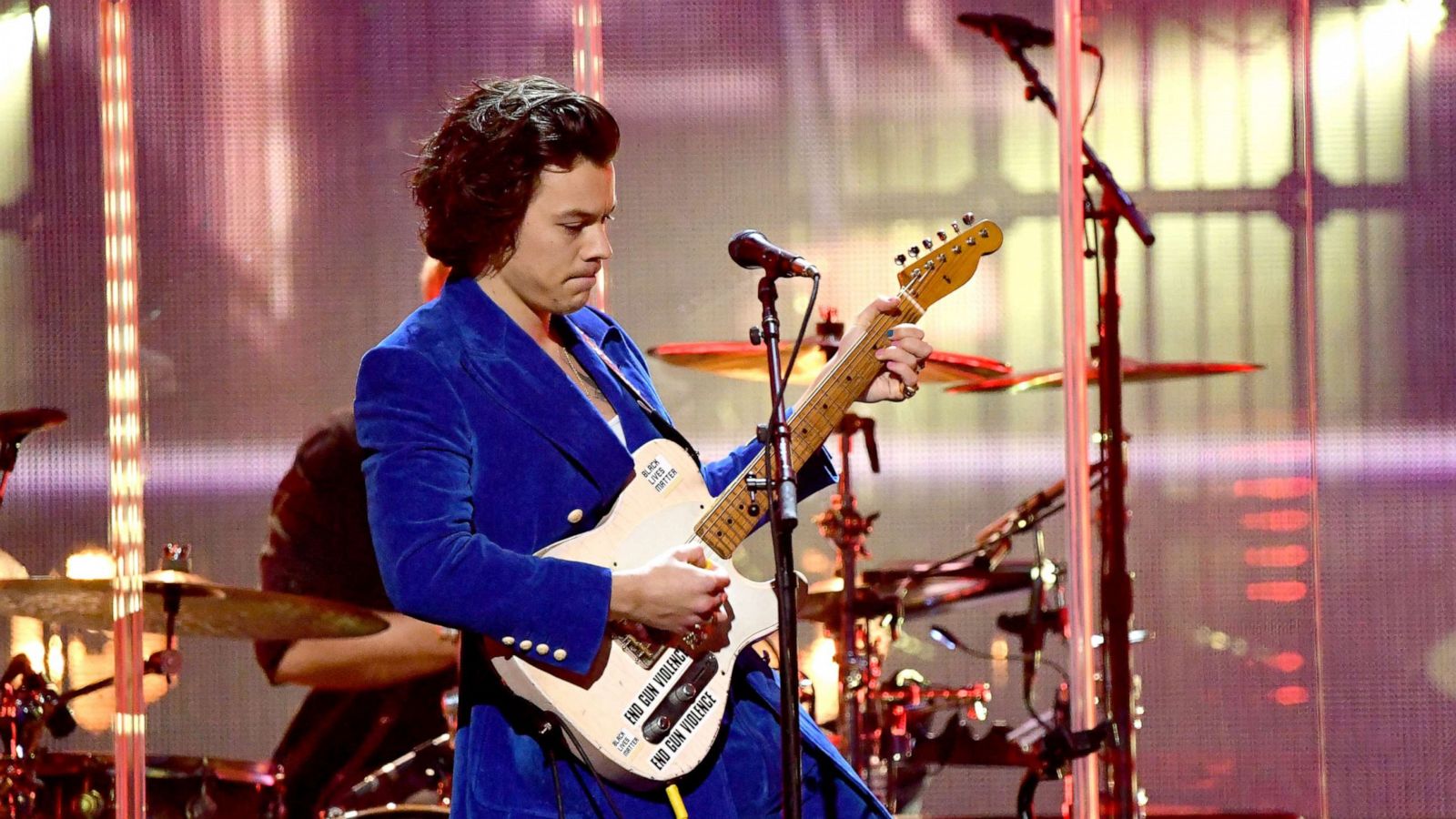 PHOTO: Harry Styles performs at the Barclays Center on March 29, 2019 in New York City.