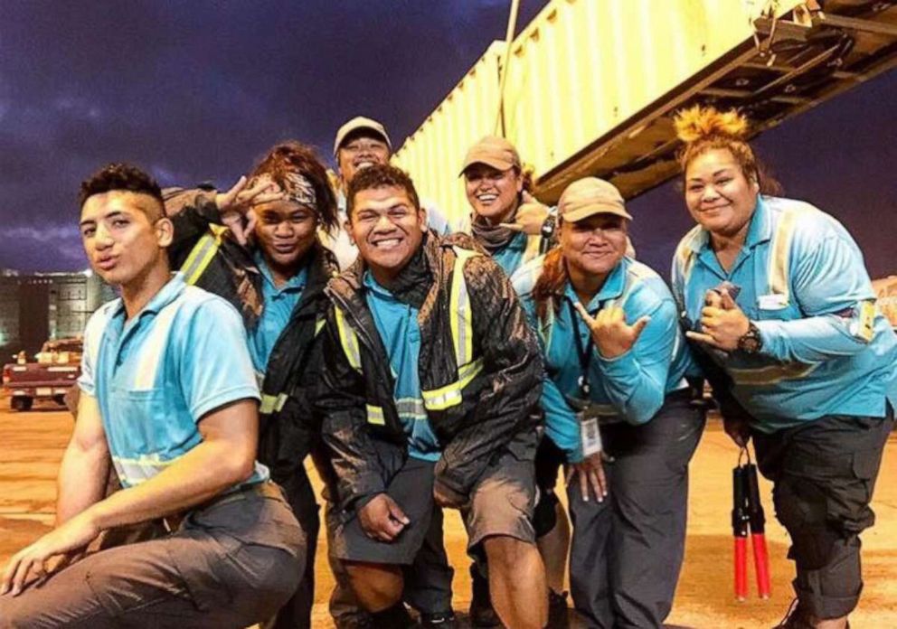 PHOTO: Luâ&#128;&#153;uga Vailuâ&#128;&#153;u and his co-workers.