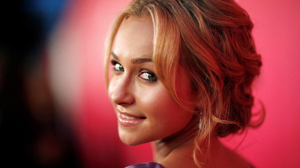 PHOTO: Hayden Panettiere poses at the 6th Annual Hollywood Style awards at the Armand Hammer museum in Los Angeles, California, Oct. 11, 2009.