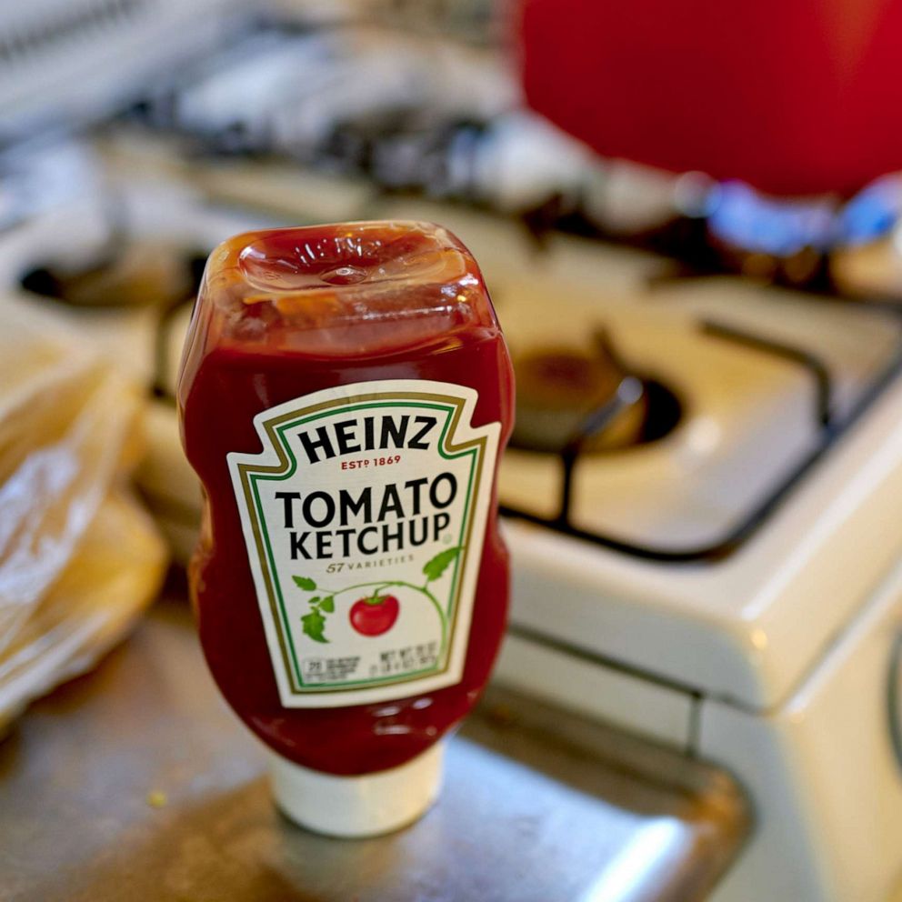 VIDEO: Mom’s ketchup hack is so smart we can’t believe it never occurred to us 