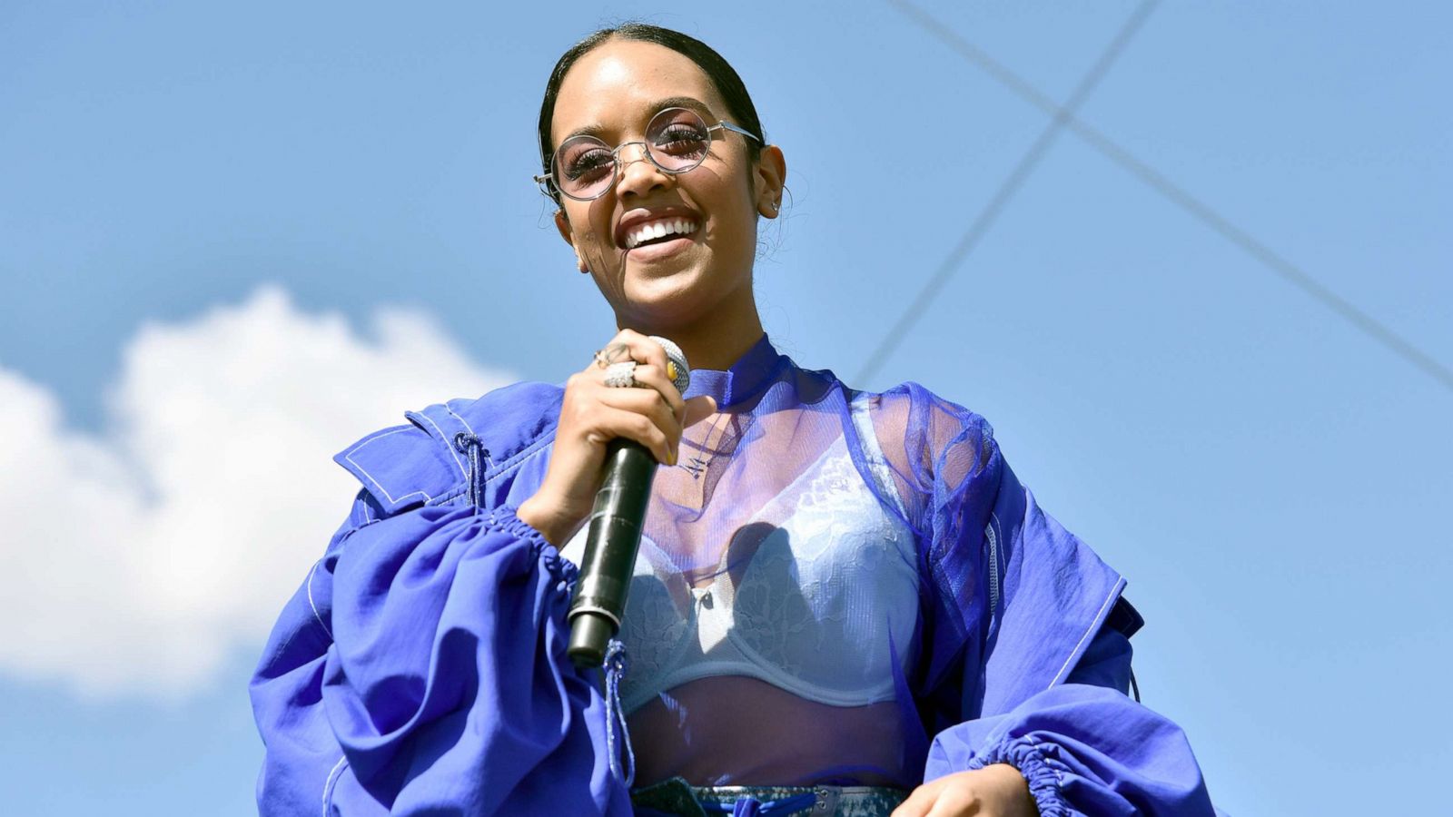 PHOTO: H.E.R. performs during the 2021 Lights On music festival at Concord Pavilion, Sept. 19, 2021, in Concord, Calif.