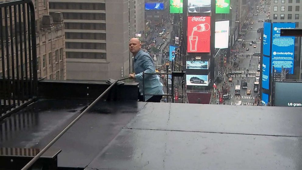 VIDEO:  Inside Nik and Lijana Wallenda's training for their Times Square high-wire walk