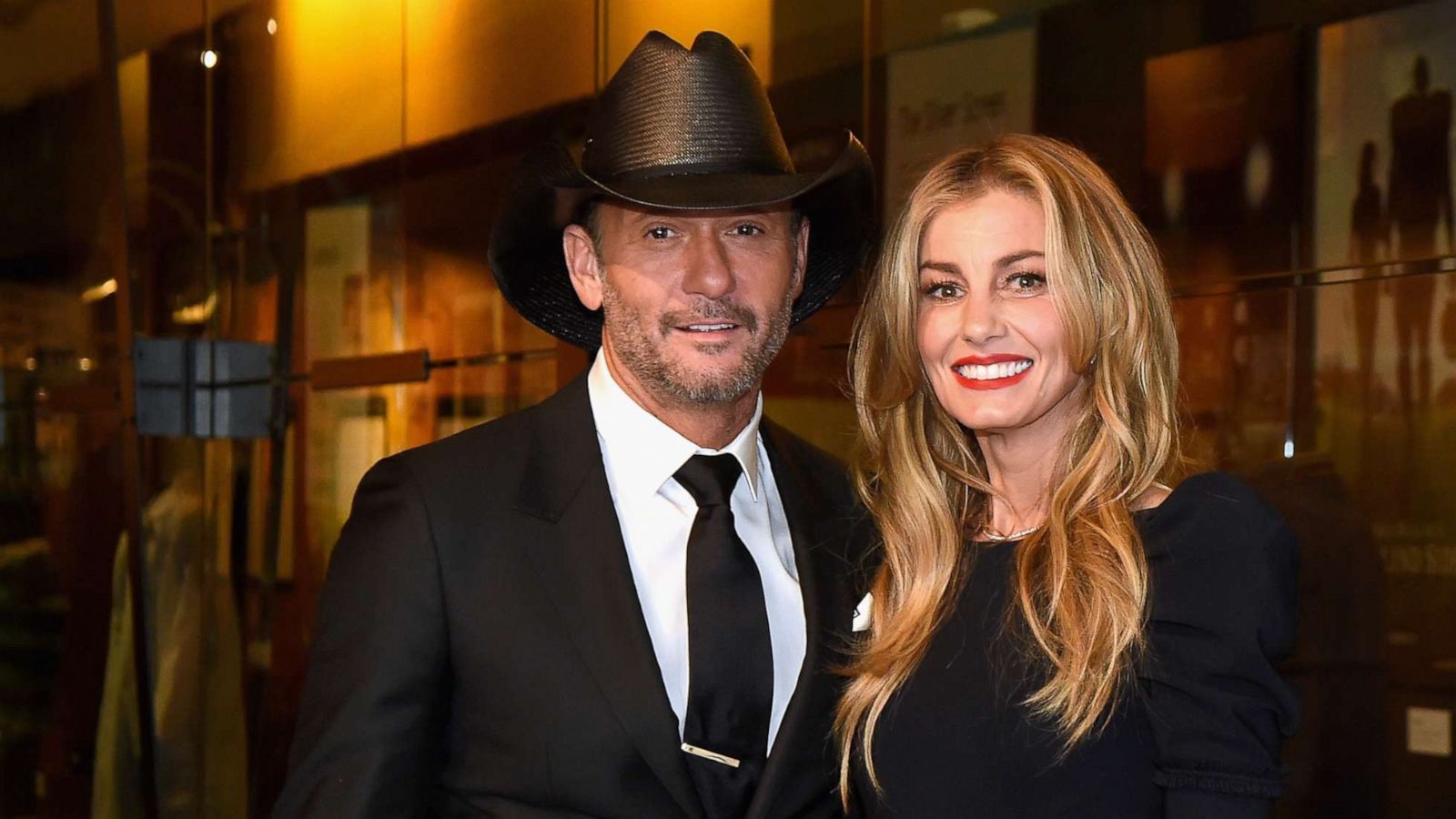 See Tim McGraw and Faith Hill in 1st look at 'Yellowstone' spin-off '1883'  - ABC News