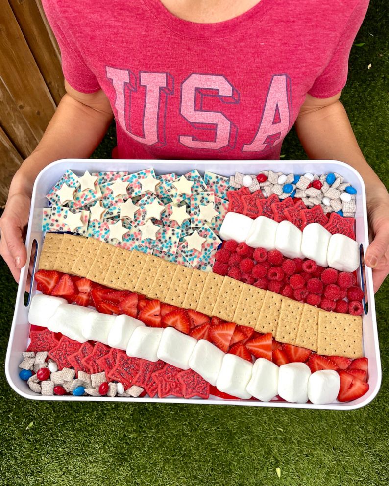 PHOTO: A finished star-spangled s'mores board.