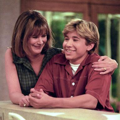 PHOTO: Patricia Richardson and Jonathan Taylor Thomas appear in a scene from "Home Improveme