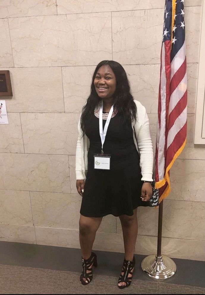 PHOTO: Destiny Jackson, 18, has been accepted to over 50 colleges in the United States while managing her diabetes and experiencing homelessness.