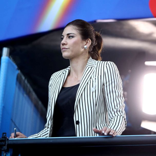 Hope Solo and husband Jerramy Stevens announce birth of twins