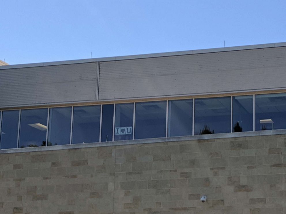 PHOTO: Dennis Cockrell sat outside wife Diana Cockrell's hospital room in a lawn chair with signs to show his support from a distance amidst the coronavirus pandemic.