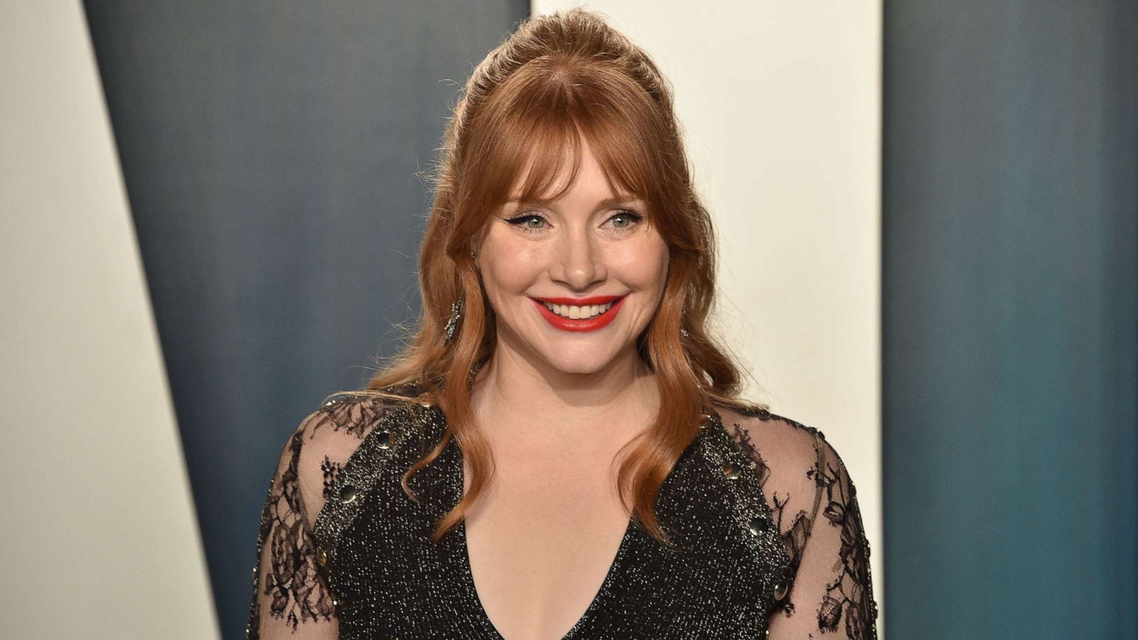 PHOTO: Bryce Dallas Howard attends the 2020 Vanity Fair Oscar Party at Wallis Annenberg Center for the Performing Arts on February 09, 2020 in Beverly Hills, California.