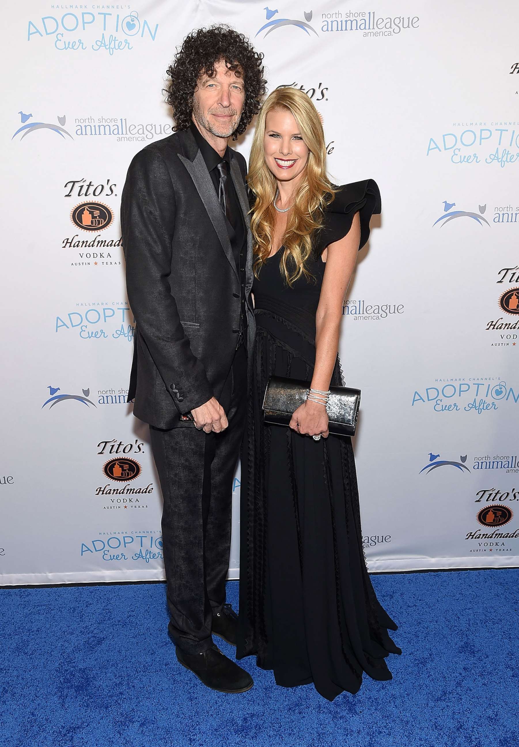 PHOTO: Howard Stern and Beth Stern attend the North Shore Animal League America's Annual Celebrity "Get Your Rescue On" Gala at Pier Sixty at Chelsea Piers, Nov. 30, 2018 in New York City.