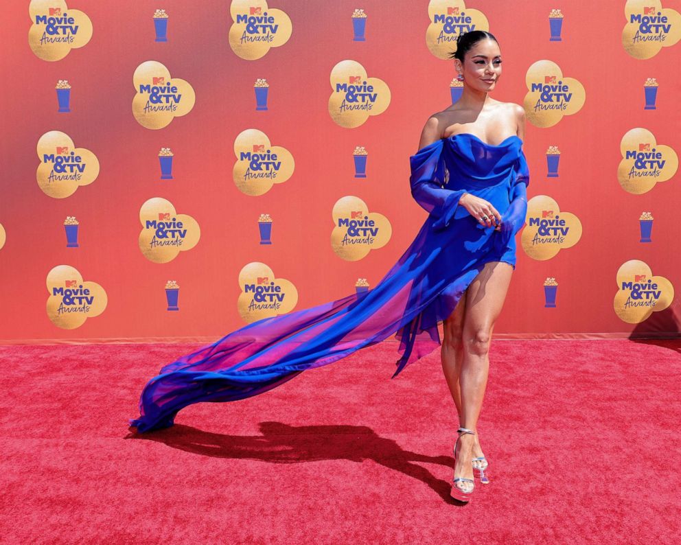 MTV Movie & TV Awards 2022 red carpet: See looks from Jennifer Lopez,  Vanessa Hudgens and more - Good Morning America