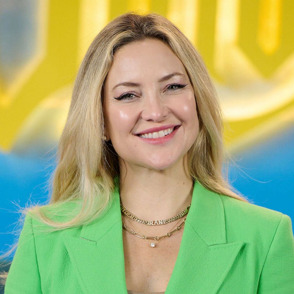Kate Hudson opens up about co-parenting her 3 kids, her 'strong' blended  family - Good Morning America