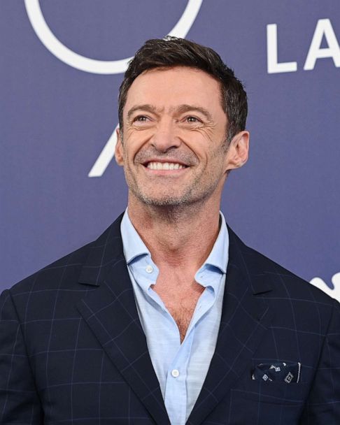 Hugh Jackman Jokingly Asks Academy Not To “Validate” Ryan Reynolds In Song  Category – Deadline