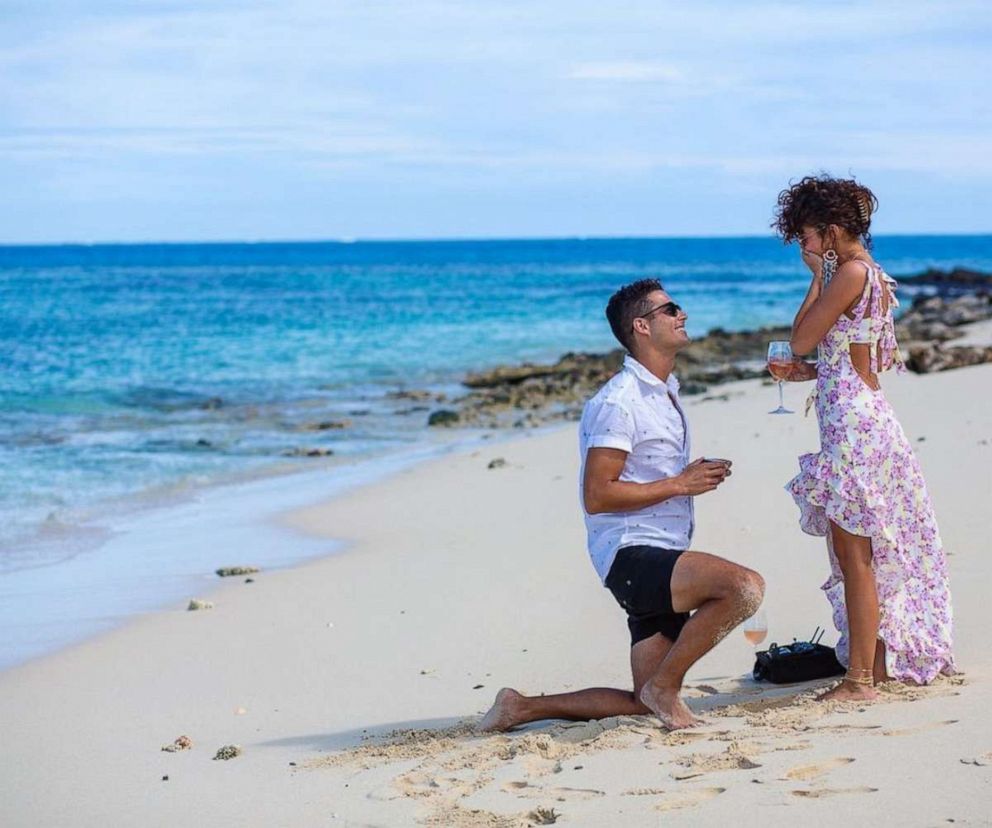 PHOTO: Sarah Hyland and Wells Adams got engaged in 2019.