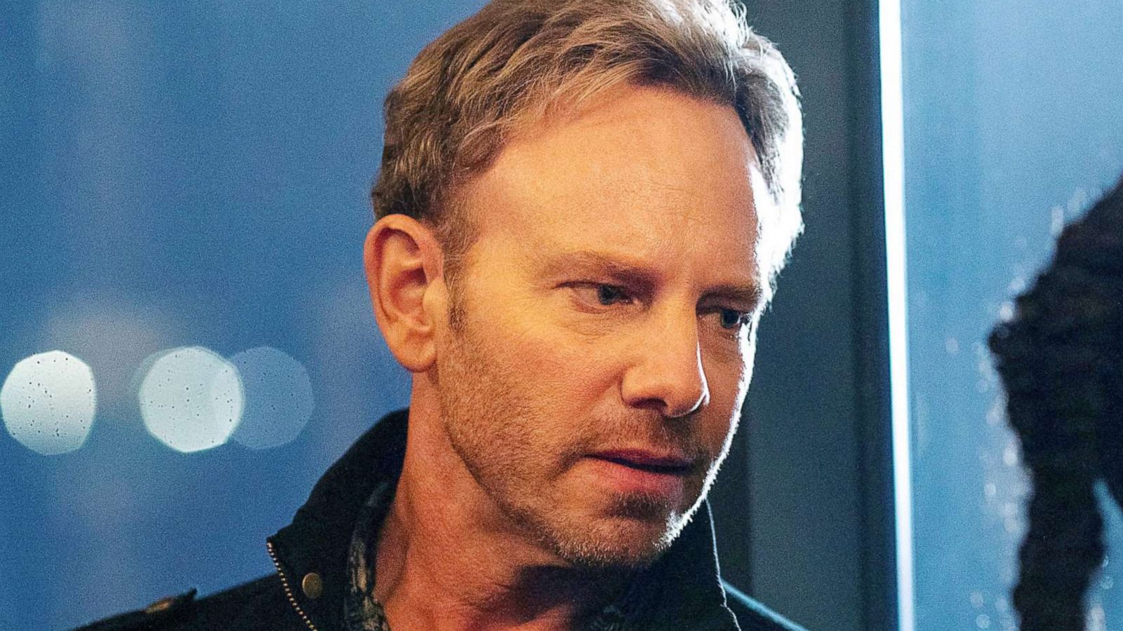 PHOTO: Ian Ziering appears in a scene from "Swamp Thing," premiering on the CW on Tuesday, October 6.