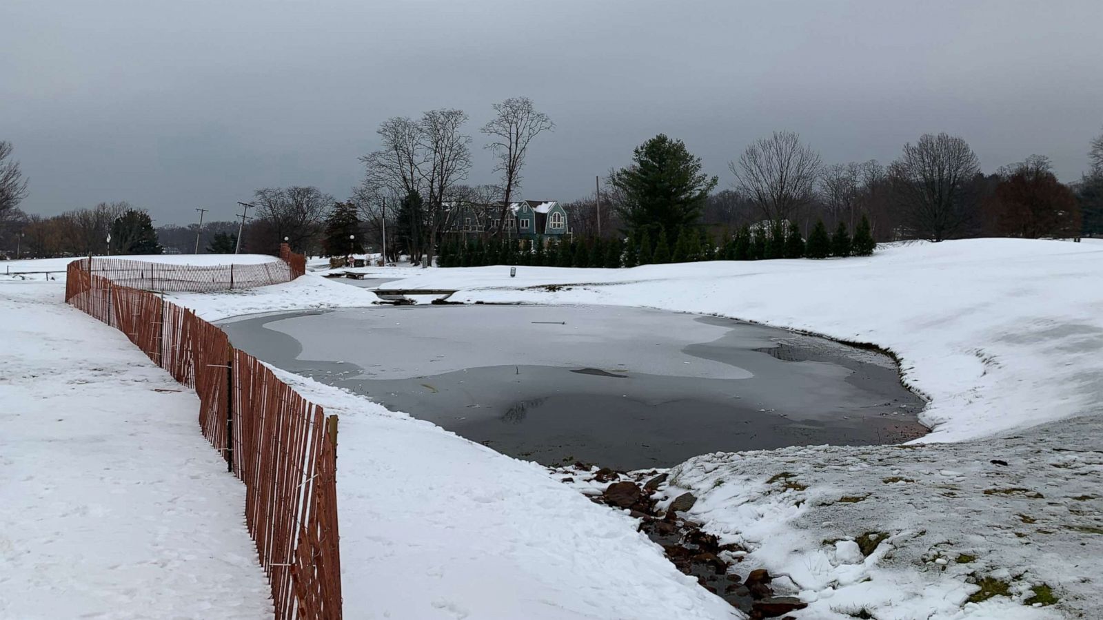 PHOTO: An icy pond at Beacon Hill Country Club in Atlantic Highlands, New Jersey.