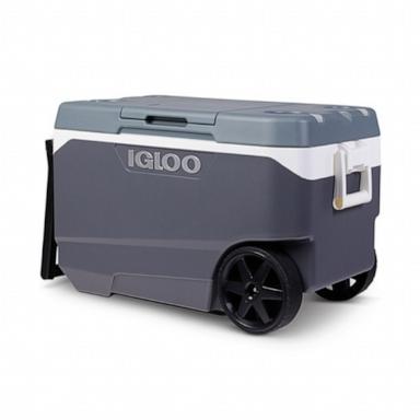 PHOTO: Igloo recalls over one million 90 quart rolling coolers.