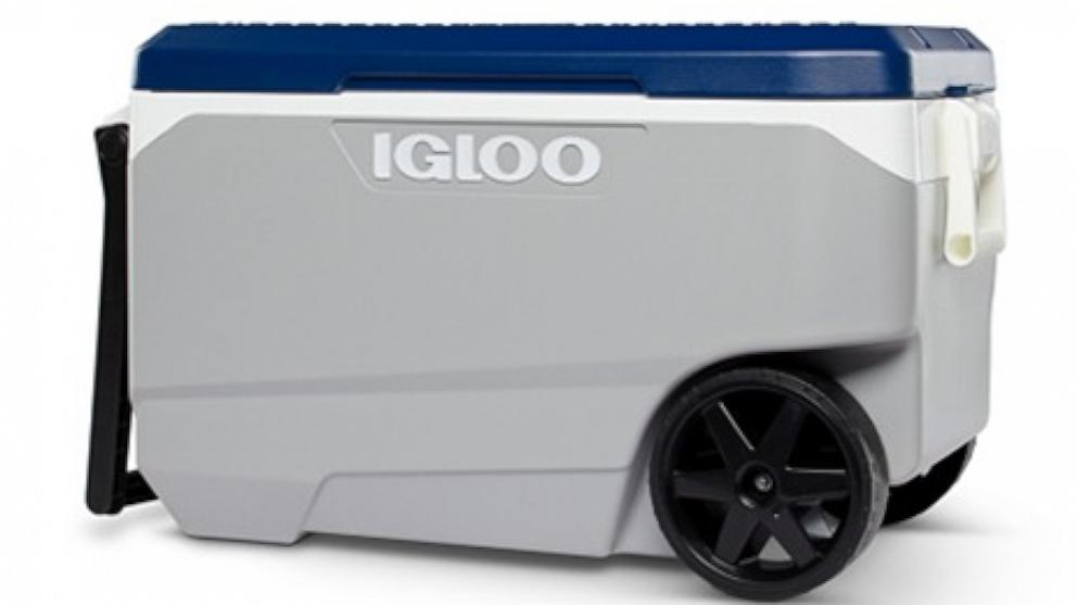 PHOTO: Igloo recalls over one million 90-quart rolling coolers.