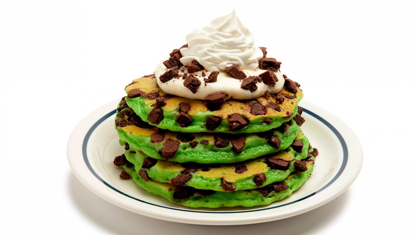 PHOTO: A stack of new Girl Scout Thin Mint pancakes from IHOP.