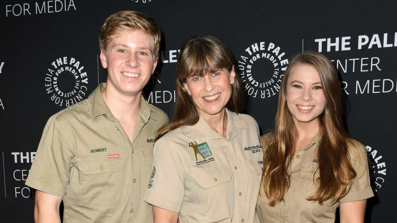 PHOTO: Robert Irwin, Terri Irwin and Bindi Irwin on May 3, 2019 in Beverly Hills, Calif.