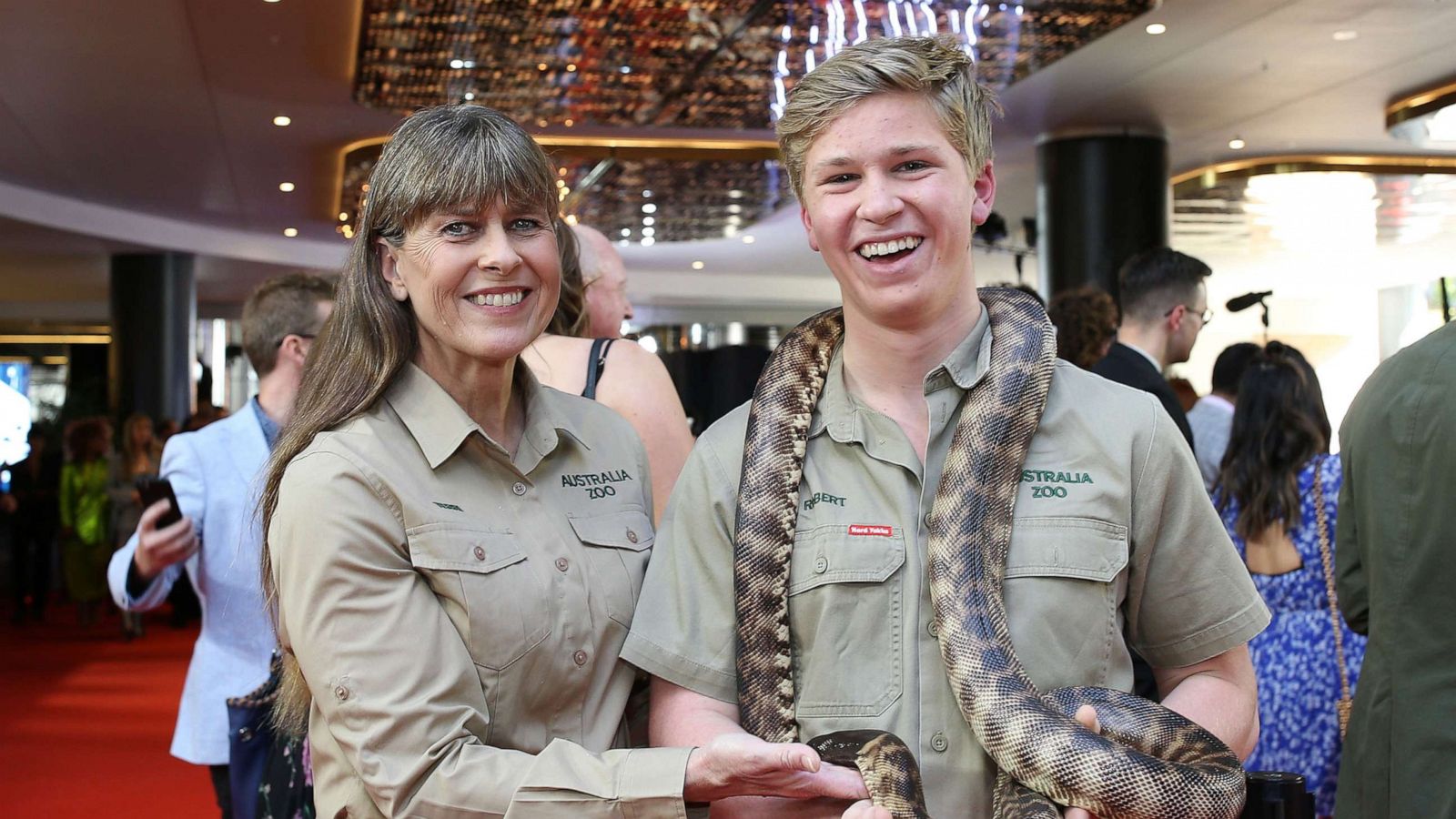 PHOTO:Terri Irwin and Robert Irwin arrives for the 33rd Annual ARIA Awards 2019 at The Star, Nov. 27, 2019, in Sydney.