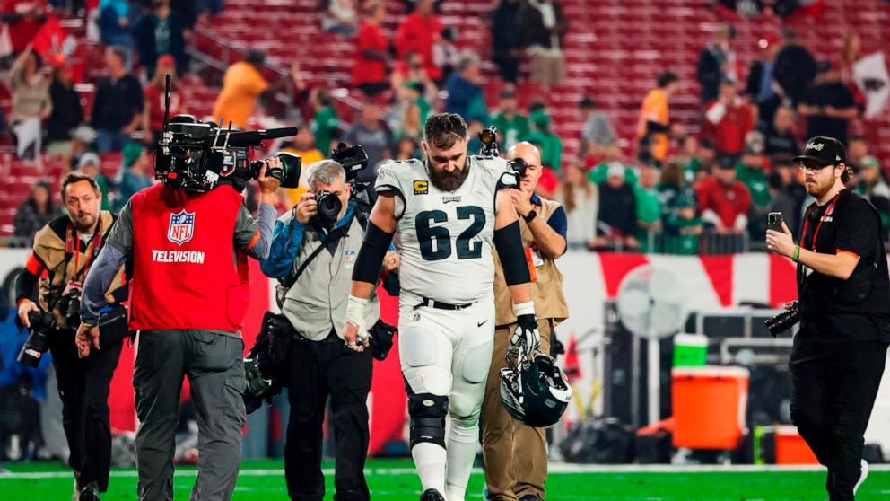 VIDEO: Jason Kelce retires in emotional press conference
