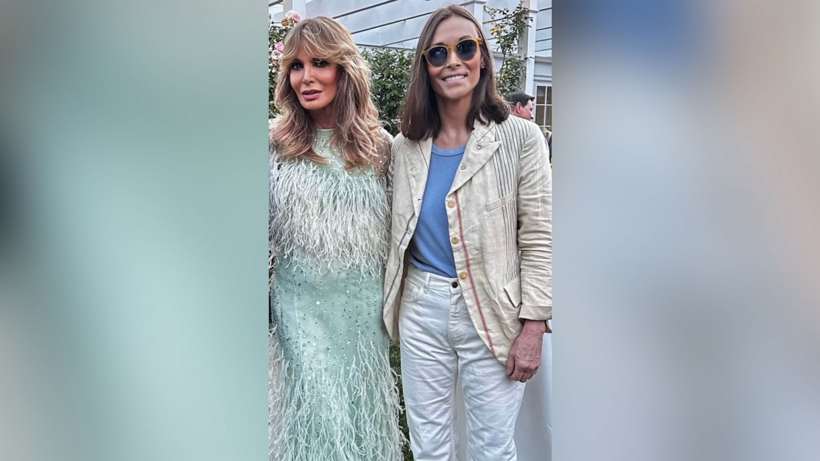 PHOTO: Jaclyn Smith and Kate Jackson pose for a photo.