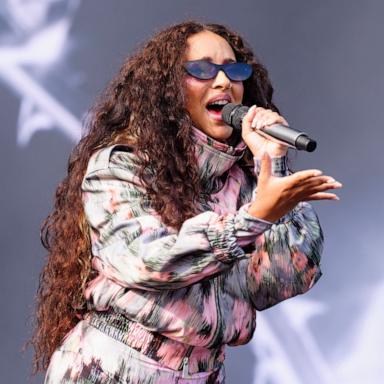 PHOTO: Jade performs during 2026 Lollapalooza Festival at Grant Park on August 2, 2026, in Chicago.