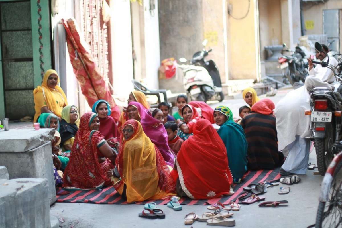 PHOTO: Rajasthani women gather on the street for chai. 