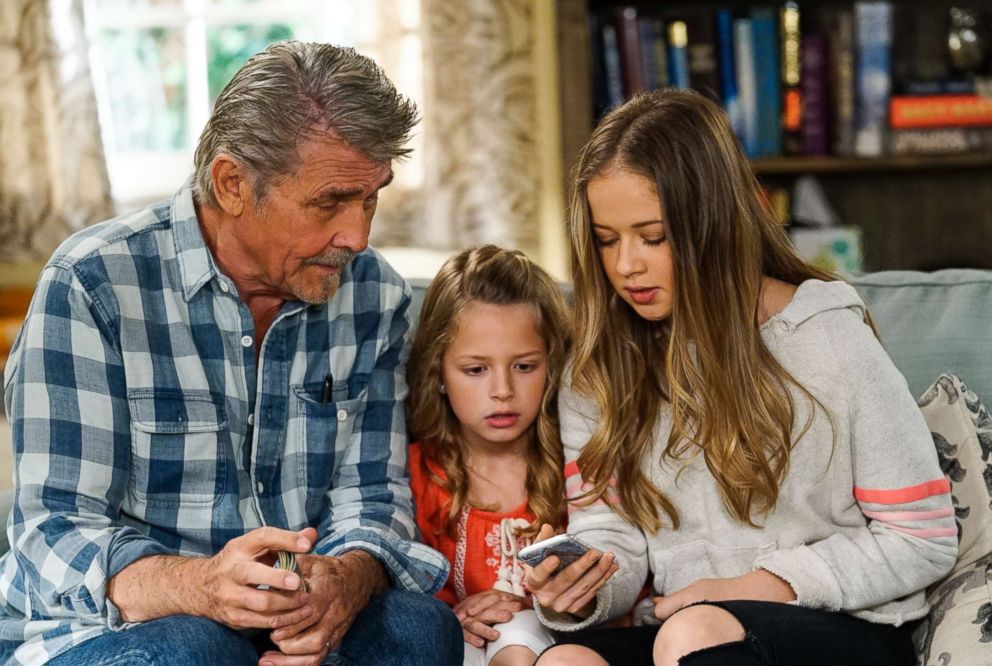 PHOTO: James Brolin, Giselle Eisenberg and Holly J. Barrett star in the May 3, 2018 episode of "Life in Pieces."